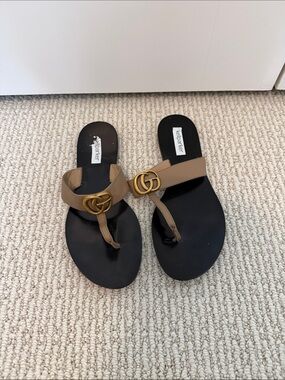 Kell Parker Tan Leather Toe-Post Sandals with Gold Logo Accent